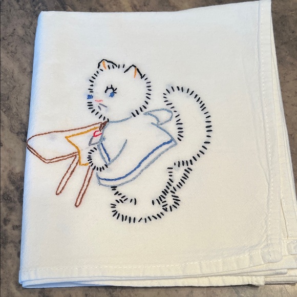 Vintage Embroidered Cat Kitchen Towels - Set of 6 - Picture 2 of 7